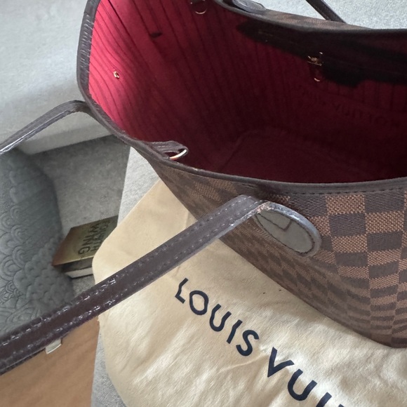 Louis Vuitton Neverfull MM - Picture 2 of 6